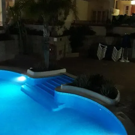 アパート Fanabebeach *